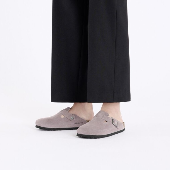 Birkenstock Boston Soft Footbed
Suede Leather beige size M10 NWT in box - Picture 2 of 15